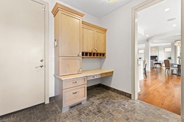 5110 Terraceview Lane N, Plymouth, MN 55446