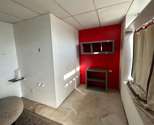 2354 N Saint Louis Avenue, Chicago, IL 60647