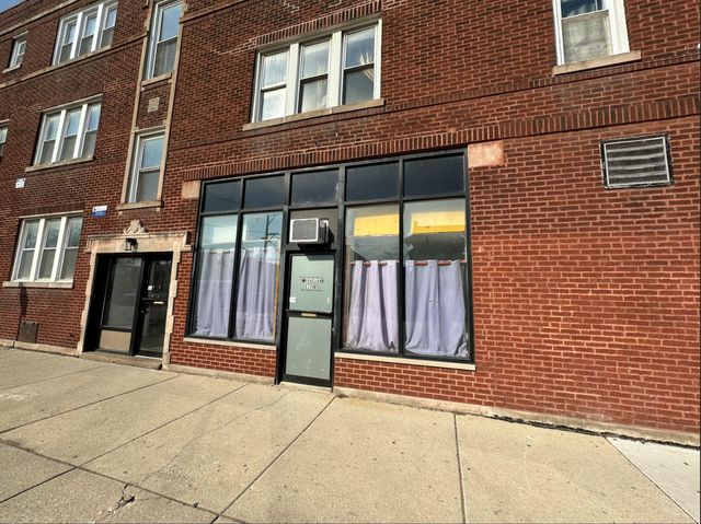 2354 N Saint Louis Avenue, Chicago, IL 60647