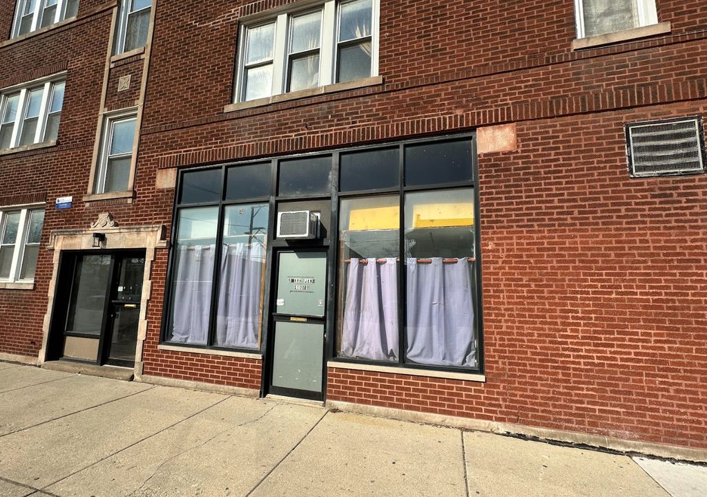 2354 N Saint Louis Avenue, Chicago, IL 60647