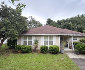 64 Shamrock Cir, Hilton Head Island, SC 29926