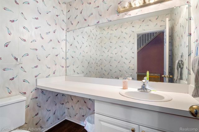 245 Cherry Grove Lane, Commerce Charter Township, MI 48390