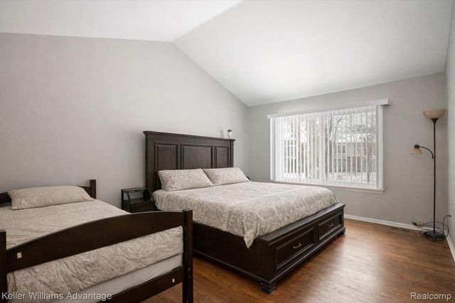 245 Cherry Grove Lane, Commerce Charter Township, MI 48390