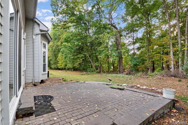 245 Cherry Grove Lane, Commerce Charter Township, MI 48390