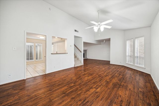 1864 S Gessner Road, Houston, TX 77063