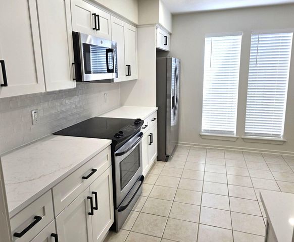 1864 S Gessner Road, Houston, TX 77063