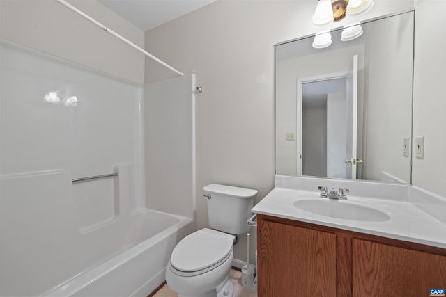 903 STONEHENGE RD, Charlottesville, VA 22901