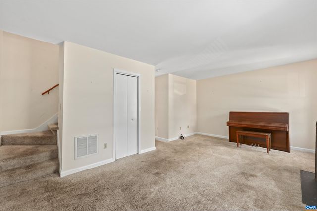 903 STONEHENGE RD, Charlottesville, VA 22901