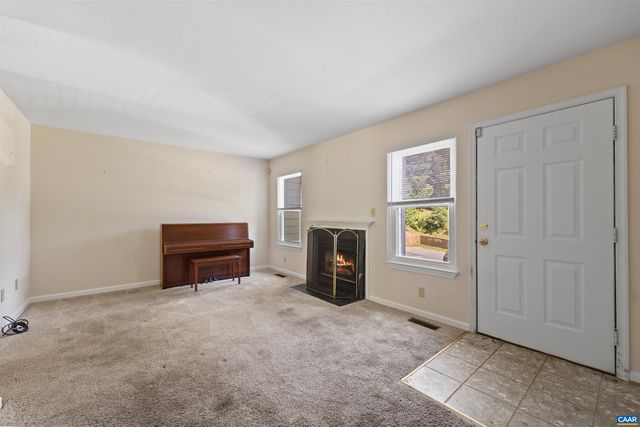 903 STONEHENGE RD, Charlottesville, VA 22901