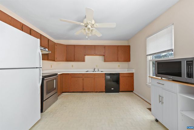 903 STONEHENGE RD, Charlottesville, VA 22901