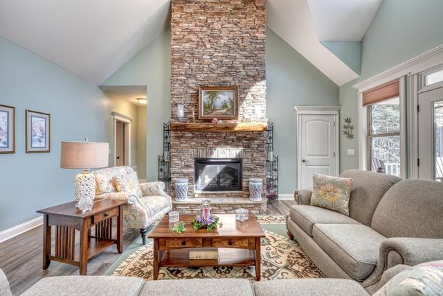 731 Owen Vista Drive, Blairsville, GA 30512