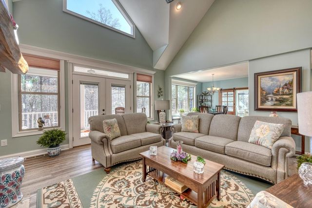 731 Owen Vista Drive, Blairsville, GA 30512
