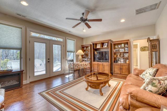 731 Owen Vista Drive, Blairsville, GA 30512