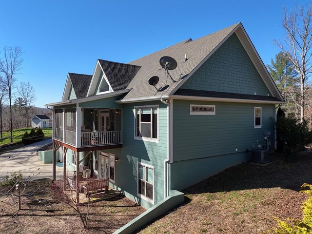 731 Owen Vista Drive, Blairsville, GA 30512