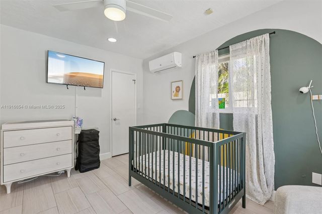 2632 NE 26th Ave, Fort Lauderdale, FL 33306