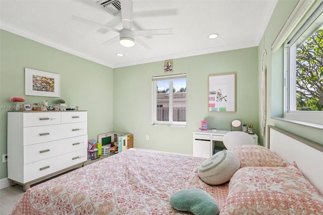 2632 NE 26th Ave, Fort Lauderdale, FL 33306