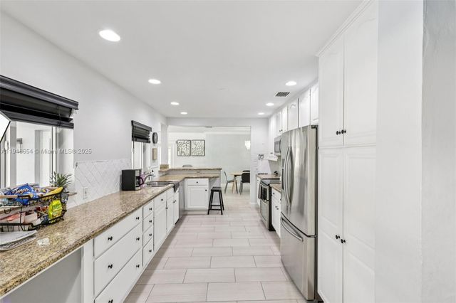 2632 NE 26th Ave, Fort Lauderdale, FL 33306