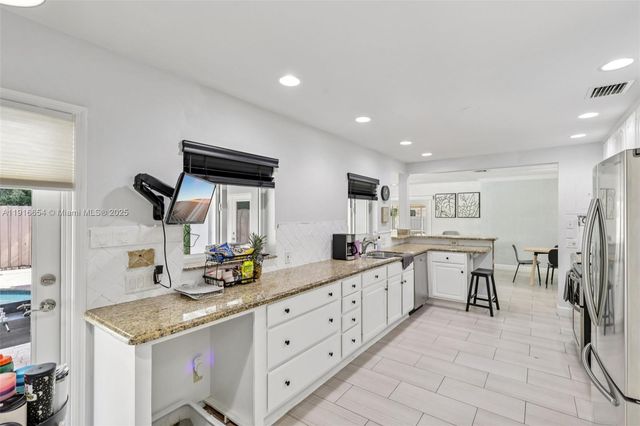 2632 NE 26th Ave, Fort Lauderdale, FL 33306