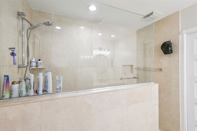 2632 NE 26th Ave, Fort Lauderdale, FL 33306