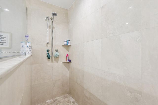 2632 NE 26th Ave, Fort Lauderdale, FL 33306