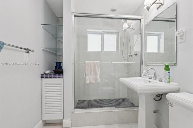 2632 NE 26th Ave, Fort Lauderdale, FL 33306