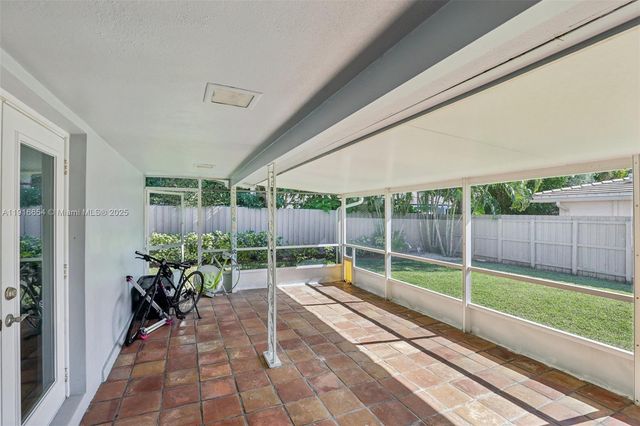 2632 NE 26th Ave, Fort Lauderdale, FL 33306