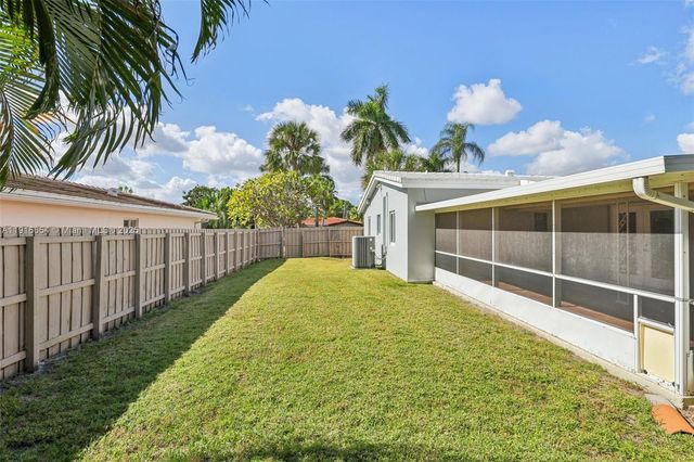 2632 NE 26th Ave, Fort Lauderdale, FL 33306