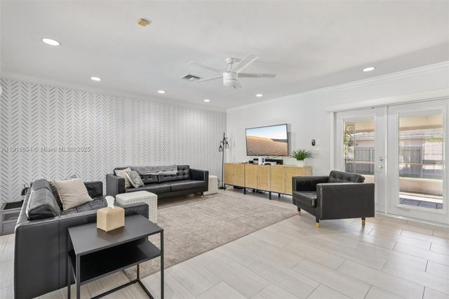 2632 NE 26th Ave, Fort Lauderdale, FL 33306