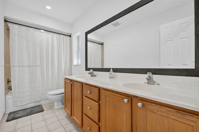 8588 NW 27th Dr, Coral Springs, FL 33065