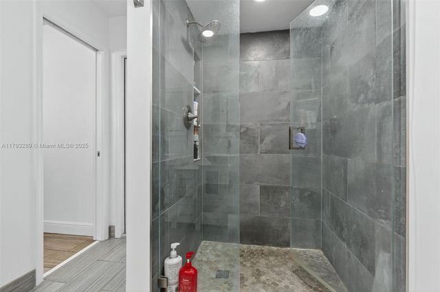 8588 NW 27th Dr, Coral Springs, FL 33065