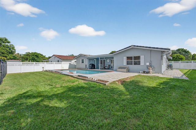 8588 NW 27th Dr, Coral Springs, FL 33065