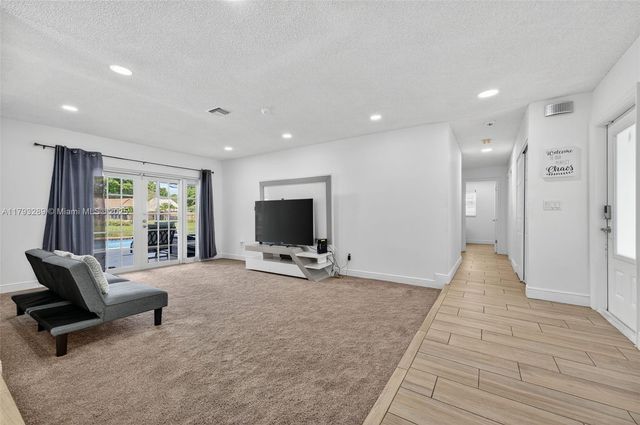 8588 NW 27th Dr, Coral Springs, FL 33065