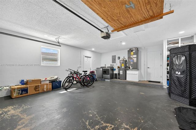 8588 NW 27th Dr, Coral Springs, FL 33065