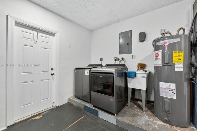 8588 NW 27th Dr, Coral Springs, FL 33065