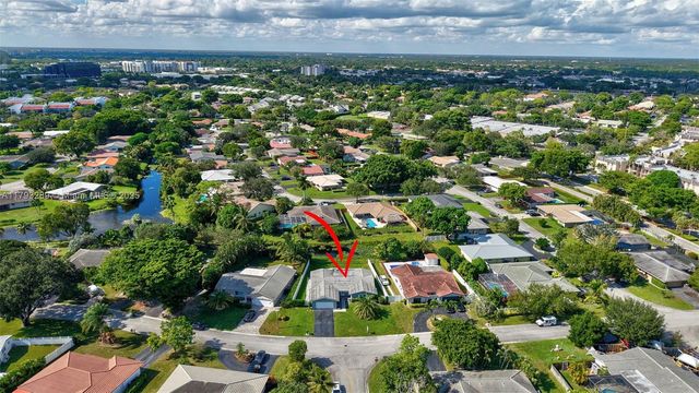 8588 NW 27th Dr, Coral Springs, FL 33065