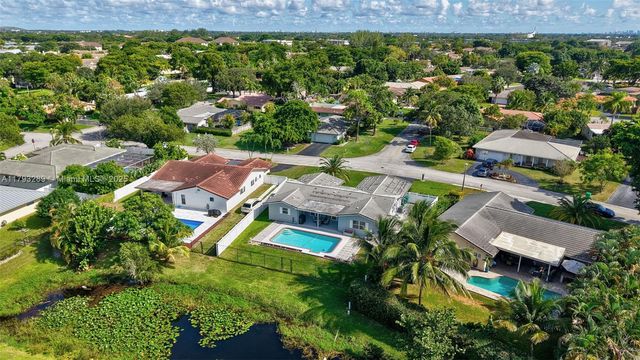 8588 NW 27th Dr, Coral Springs, FL 33065