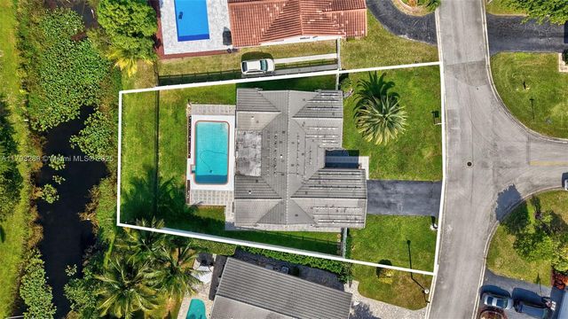 8588 NW 27th Dr, Coral Springs, FL 33065