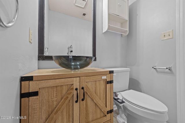 205 Pollard Drive, Jacksonville, NC 28540