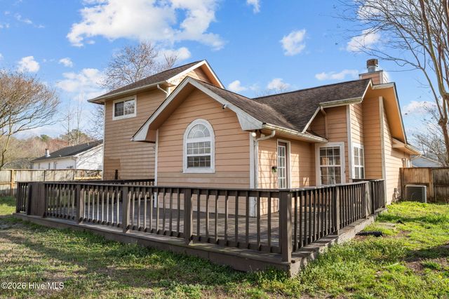 205 Pollard Drive, Jacksonville, NC 28540