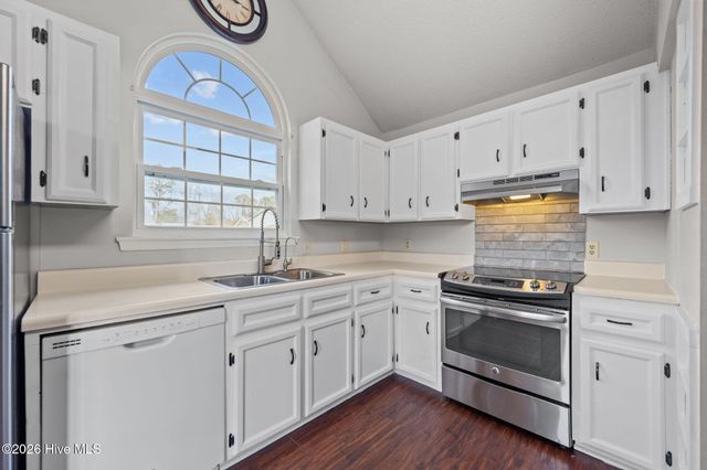 205 Pollard Drive, Jacksonville, NC 28540