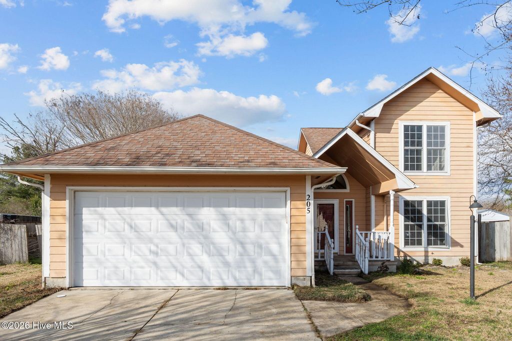 205 Pollard Drive, Jacksonville, NC 28540