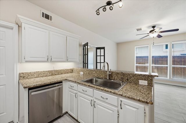 2203 Meadowstone Drive, Carrollton, TX 75006