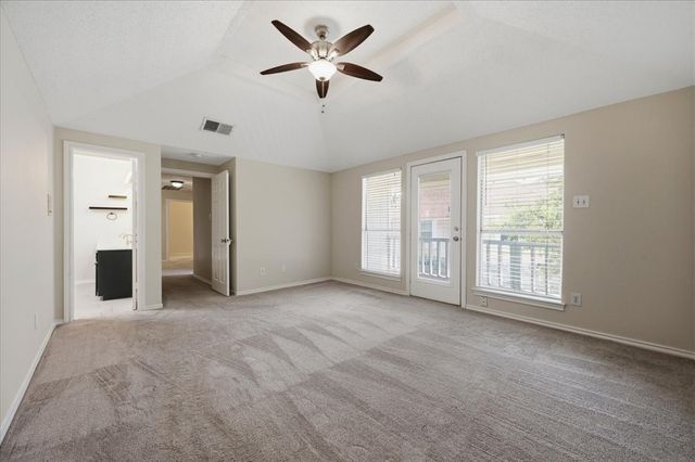 2203 Meadowstone Drive, Carrollton, TX 75006