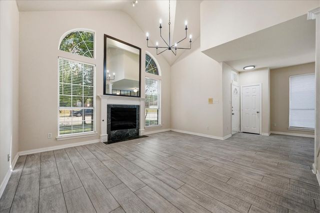 2203 Meadowstone Drive, Carrollton, TX 75006