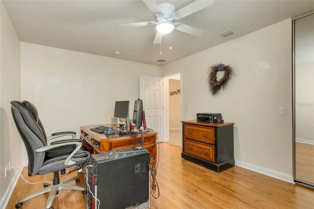 Image 18 of property listing at 11831 FAN TAIL LANE, Orlando, FL 32827