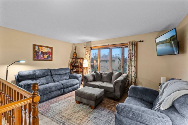 5249 Vera Cruz Avenue N, Crystal, MN 55429