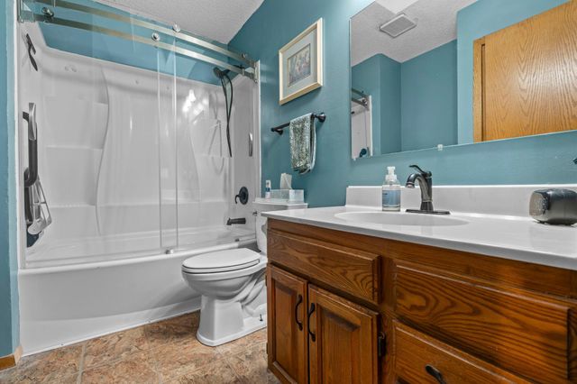 5249 Vera Cruz Avenue N, Crystal, MN 55429