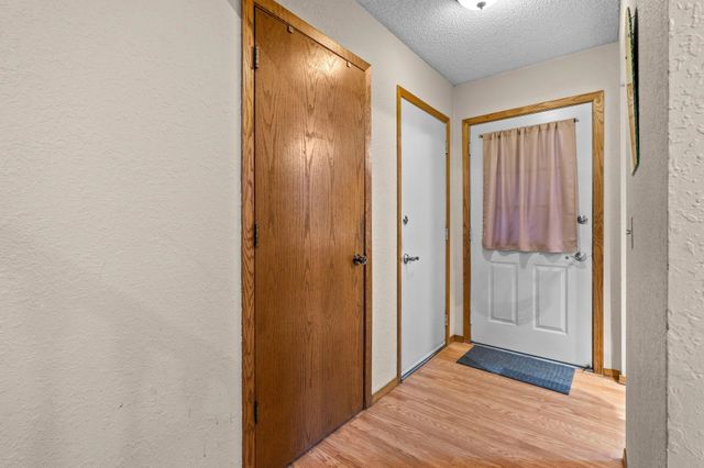 5249 Vera Cruz Avenue N, Crystal, MN 55429