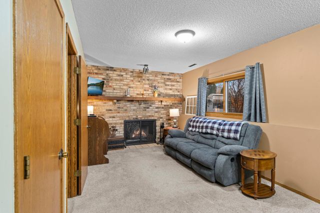 5249 Vera Cruz Avenue N, Crystal, MN 55429