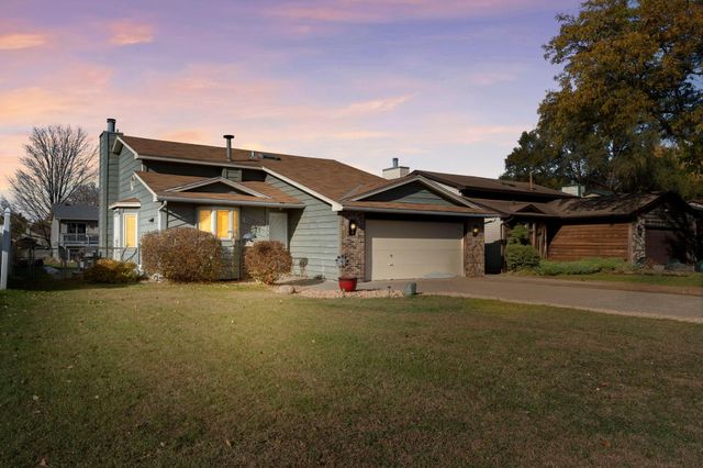 5249 Vera Cruz Avenue N, Crystal, MN 55429